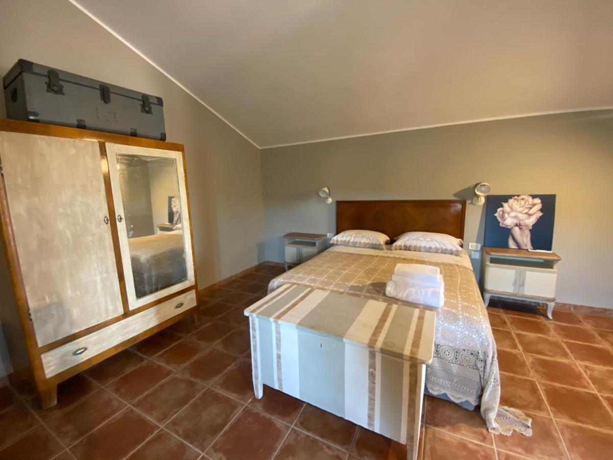 Casale Cialifone Villa Alanno Exterior foto
